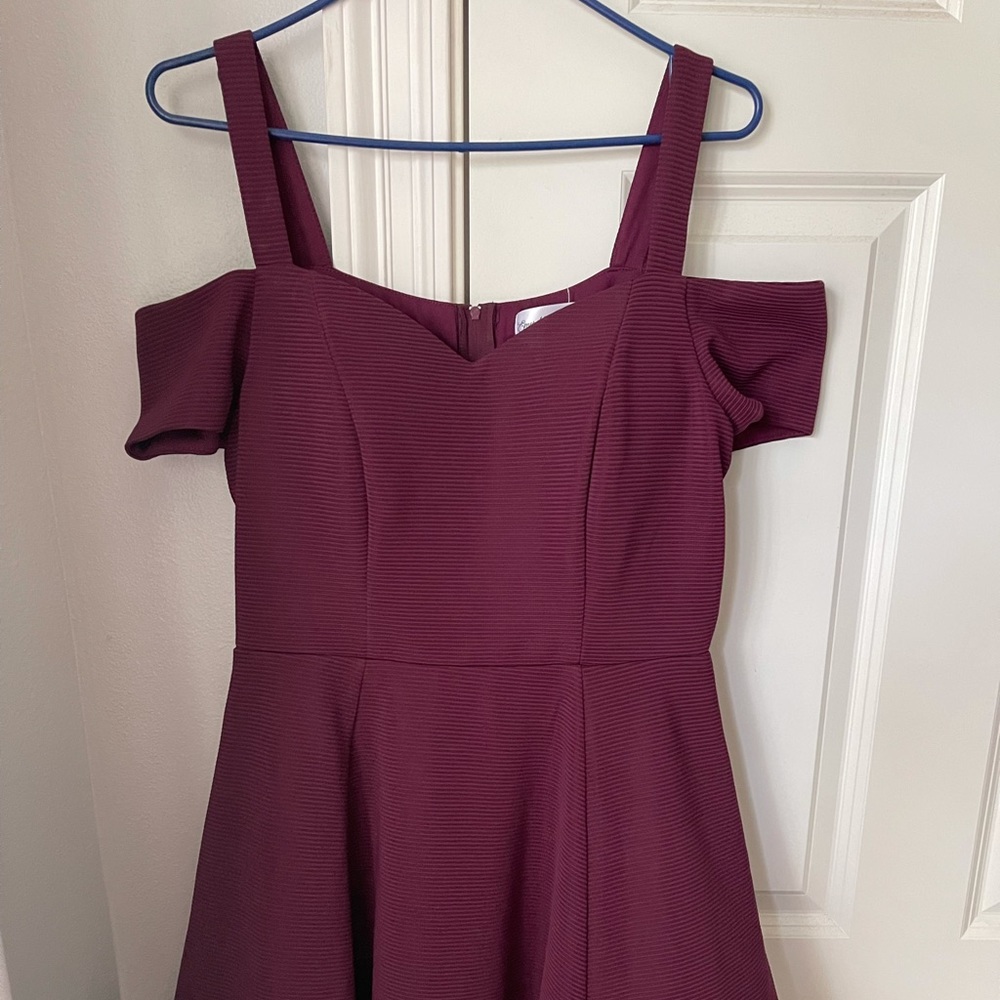 Cold shoulder maroon dress